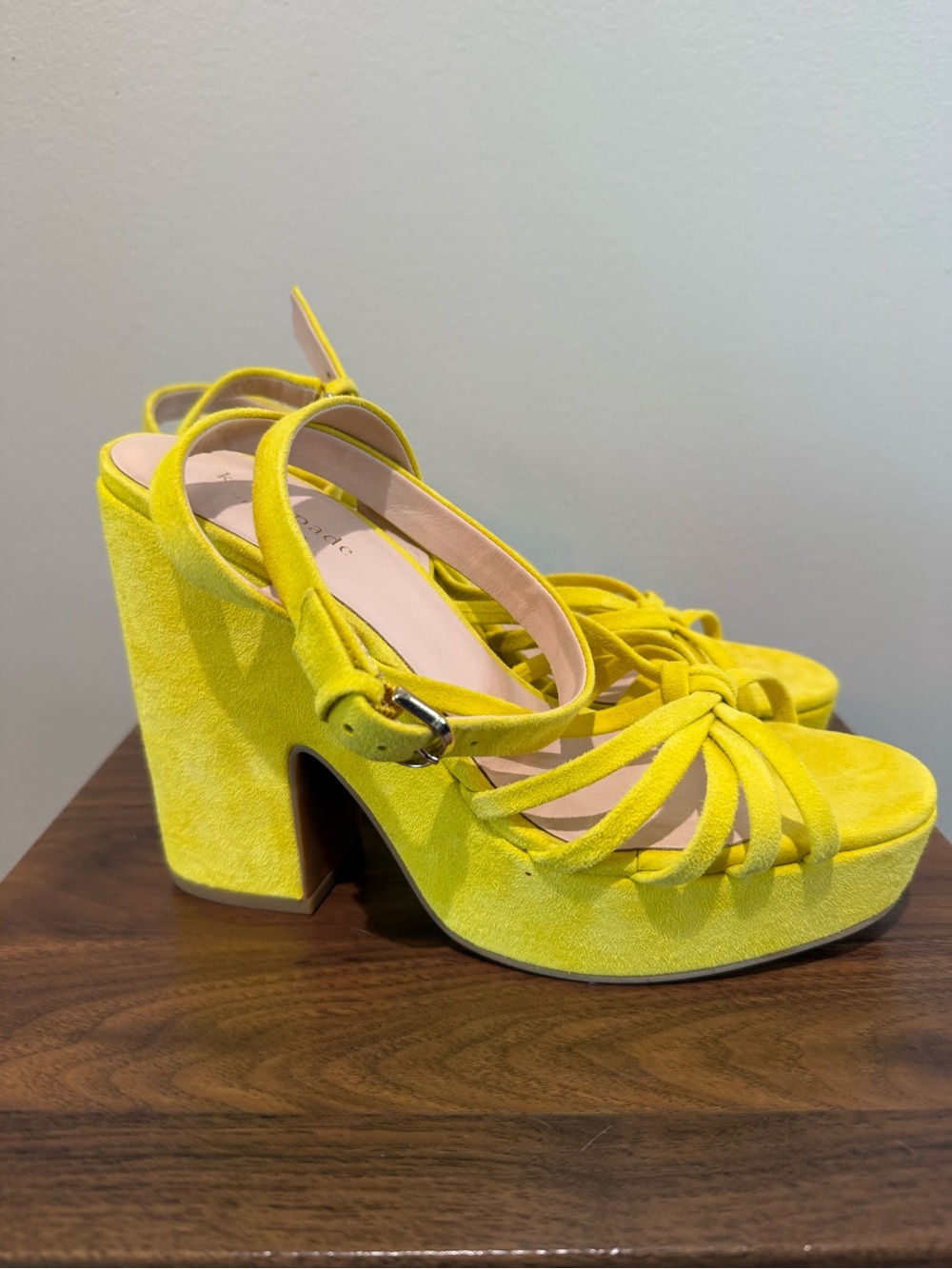 Kate Spade New York Glenn sandals canary yellow suede Chunky Platform Women’s 8 - Picture 2 of 11